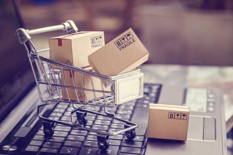 Illustration de l'article Commerce en ligne : vers des solutions plus vertueuses pour l’environnement ?