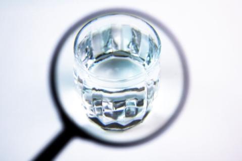 Illustration de l'article Eau potable : les PFAS sous haute surveillance !