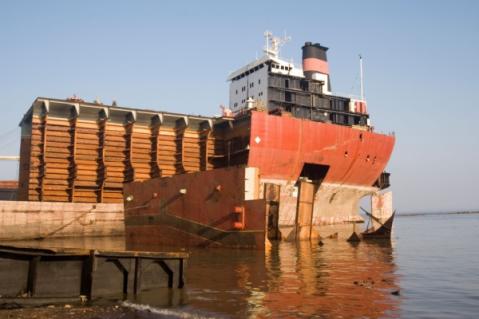 Illustration de l'article Recyclage des navires : la convention de Hong Kong entre en vigueur…