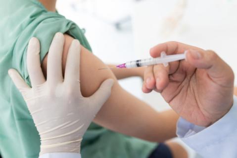 Illustration de l'article Vaccination par des sages-femmes, des infirmiers ou des pharmaciens : de nouvelles précisions !