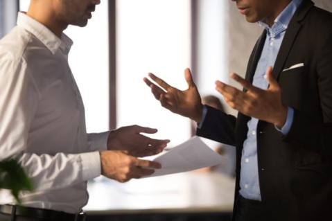 Illustration de l'article C’est l’histoire d’un agent commercial qui veut éviter la double peine…