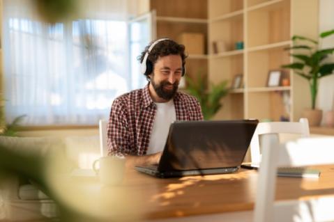 Illustration de l'article C’est l’histoire d’un employeur pour qui télétravailler loin, c’est aller trop loin…