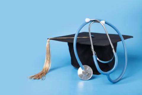 Illustration de l'article L’absence d’un diplôme peut-elle justifier un licenciement pour faute grave ?