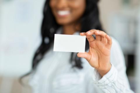 Illustration de l'article Aide à la personne : on connaît les modalités de mise en place de la carte professionnelle !