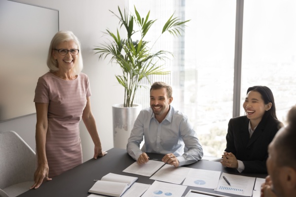 Illustration de l'article Loi travail des seniors : un nouveau CDI de valorisation de l’expérience