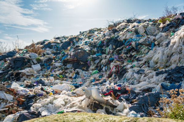 Illustration de l'article Collecteur de déchets et centre de tri défaillant = tout à jeter ?