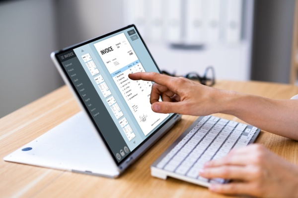 Illustration de l'article Facturation électronique : un nouvel outil pour y voir plus clair