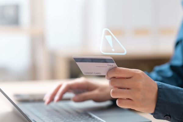 Illustration de l'article Fraudes bancaires : recenser les anomalies pour mieux détecter les fraudes