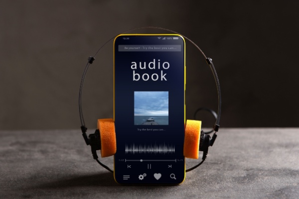 Illustration de l'article TVA à taux réduit : oui pour les livres audios… oui pour les conteuses de livres audio ?