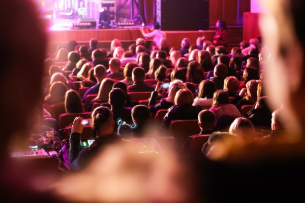 Illustration de l'article Salle de spectacle : un usage des lasers sous contrôle