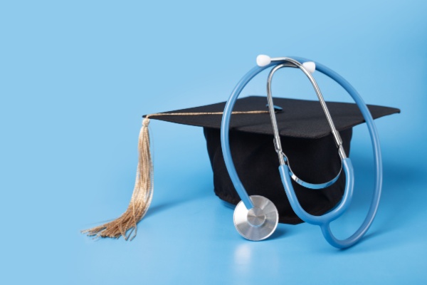 Illustration de l'article L’absence d’un diplôme peut-elle justifier un licenciement pour faute grave ?